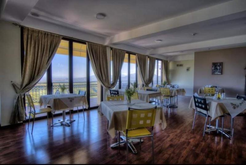Hotel Isaraiko Spiti Agia Theodora Isaris Eksteriør bilde